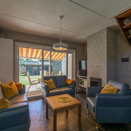 Cozy Holiday Home With Lawn Каллантсог Екстер'єр фото